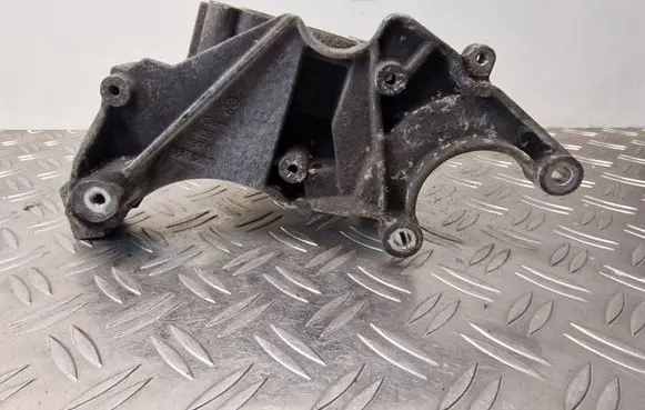 Audi A8 S8 D3 4E Power steering pump mounting bracket 059145169AA
