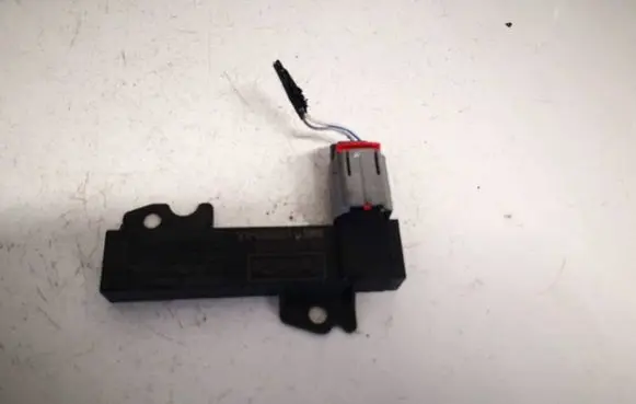 Antenna control unit