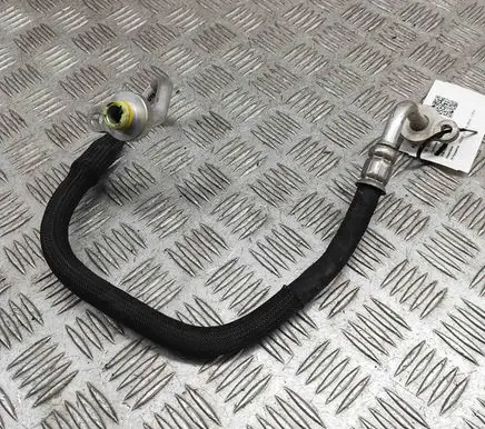Volvo XC90 Air conditioning (A/C) pipe/hose 31369392