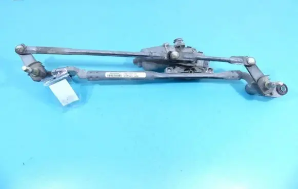 Front wiper linkage