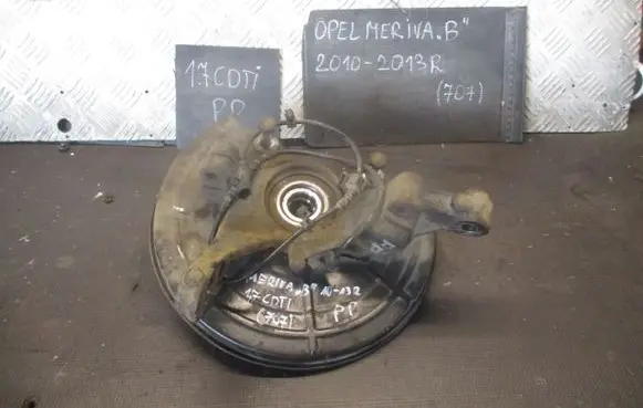 Opel Meriva B Front wheel hub spindle knuckle