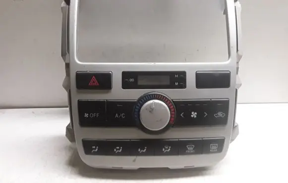 Toyota Avensis T250 Climate control unit 5590044260 146452452