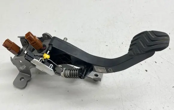 Renault Kadjar Clutch pedal 465038803R