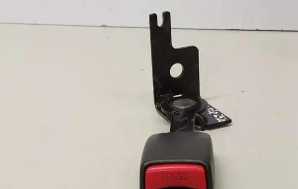 Jeep Grand Cherokee Middle seatbelt (rear) 2429961 2429932