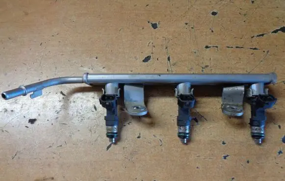 Mitsubishi Space Star Fuel injectors set 1465A331