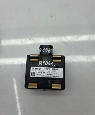 Suzuki Vitara (LY) Distronic sensor radar 33943-86R03 3394386R03 0203305284