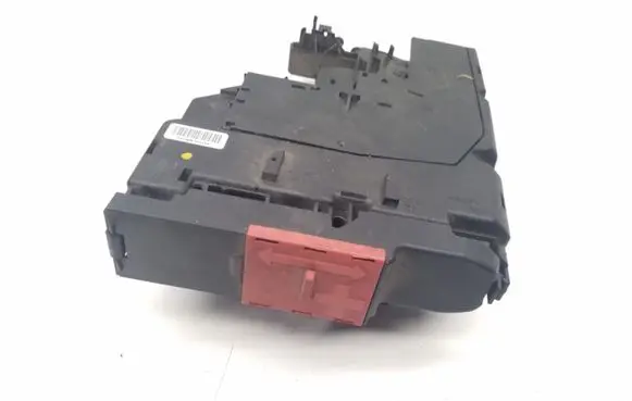 Mercedes-Benz C W204 Fuse module A2075401850
