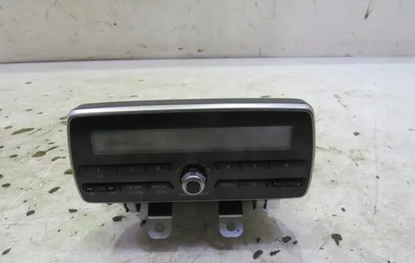 Mazda 2 Radio/CD/DVD/GPS head unit DB2M669R0C