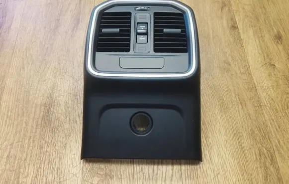 Porsche Macan (95B) Rear air vent grill 95B864298A 95B907049K 95B864378D