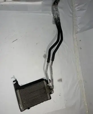 Engine oil radiator