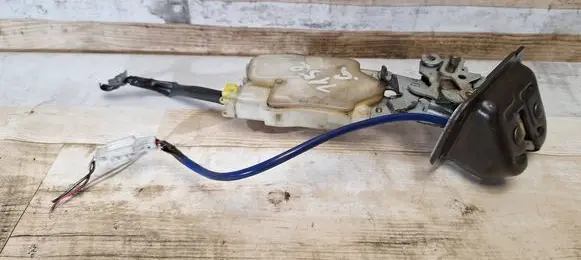 Tailgate/trunk/boot lock/catch/latch