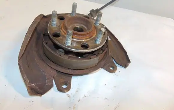 Mitsubishi Outlander Rear wheel hub spindle/knuckle 3785A009