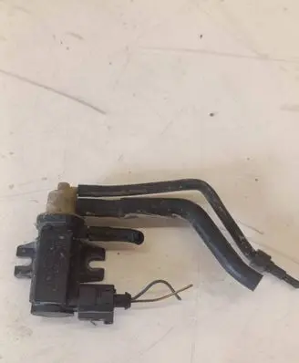 Volkswagen PASSAT B6 Turbo solenoid valve 1K0906627A 06T017 70086800