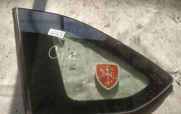 Honda FR-V Rear side window as2
