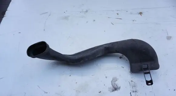 Intake resonator