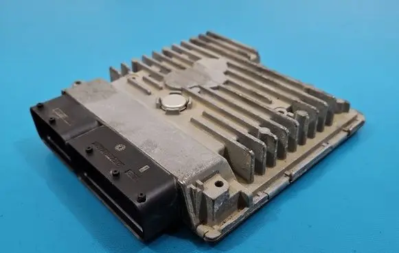 Volkswagen Touran I Engine control unit/module ECU 03L906023AS IMPRK1588879