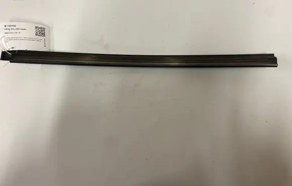 BMW 5 F10 F11 Rear door windshield rail 