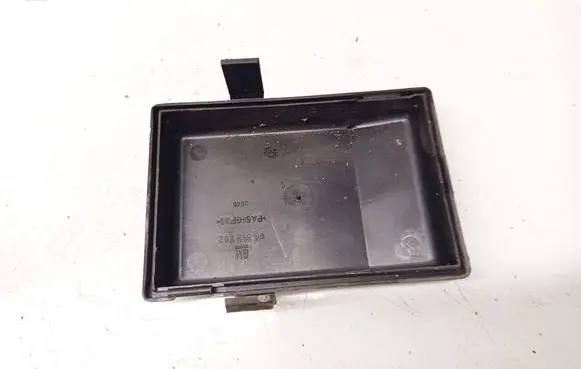 Opel Zafira A Fuse box cover 09132702