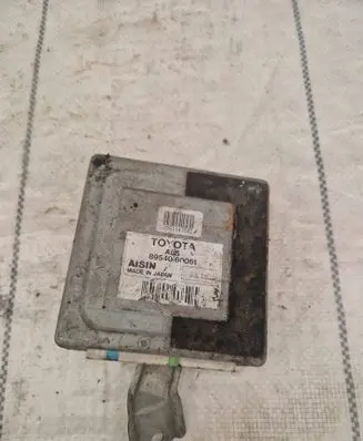 Toyota Land Cruiser (HDJ90) ABS control unit/module 8954060061