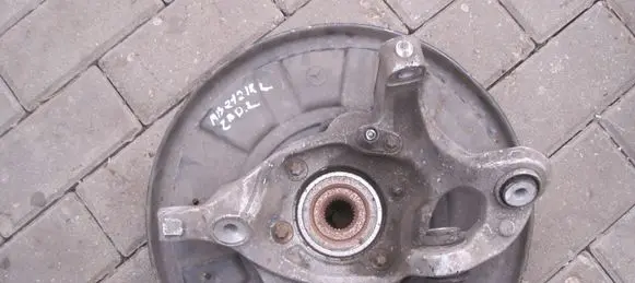 Mercedes-Benz E W212 Rear wheel hub spindle/knuckle 