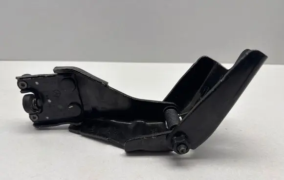 Chrysler Pacifica Sliding door upper roller guide/hinge 040AG 8H013V 994AC
