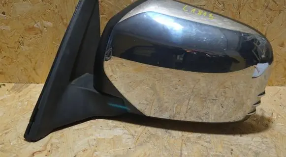 Mitsubishi L200 Front door electric wing mirror