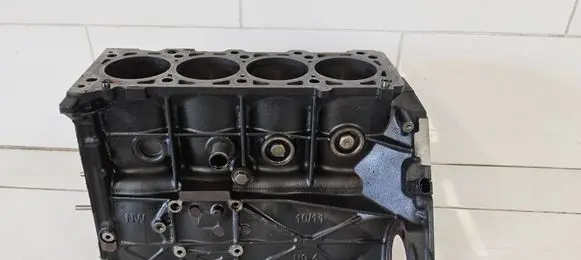 Mercedes-Benz Vito Viano W639 Engine block 64698251511758 R6460110801 071207