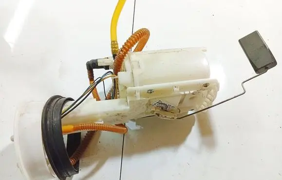 Audi A4 S4 B6 8E 8H In-tank fuel pump 8E0919051 8E0919051A