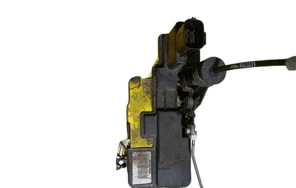 Volvo XC90 Rear door lock 30663048