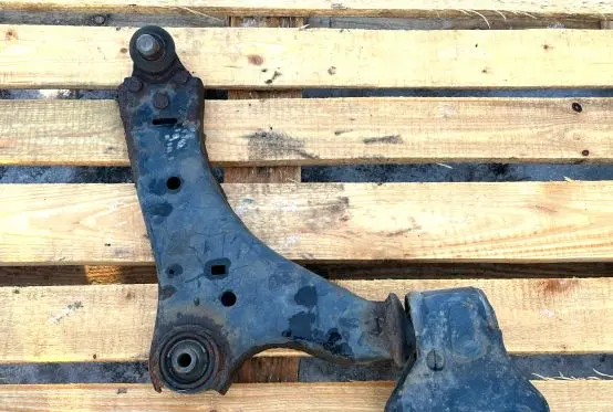 Volvo XC60 Front lower control arm/wishbone