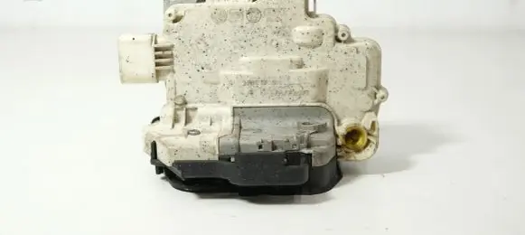 Audi A6 S6 C6 4F Front door lock 4F1837015E