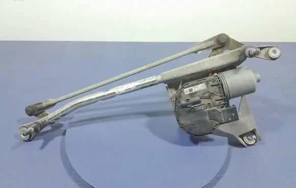 Audi Q7 4L Front wiper linkage and motor 4M8955023