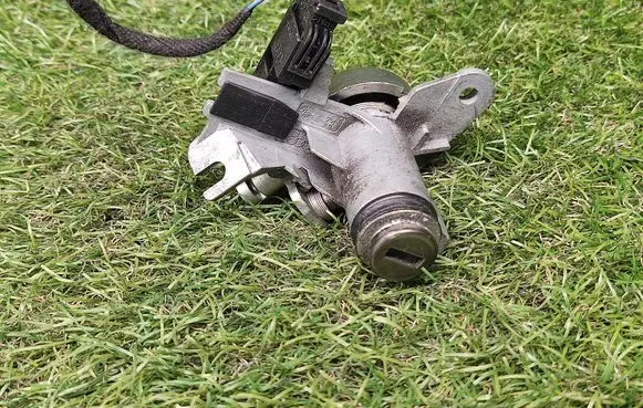 Audi A8 S8 D3 4E Tailgate exterior lock 8E0827573
