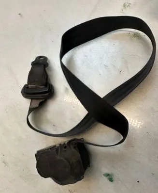 Volkswagen Transporter - Caravelle T4 Front seatbelt 701857805B