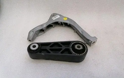 Porsche Panamera (971) Engine mount bracket 971199331
