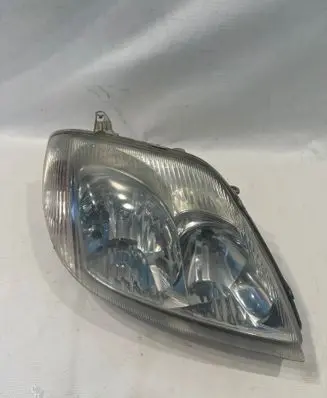 Toyota Corolla E120 E130 Headlight/headlamp 123480