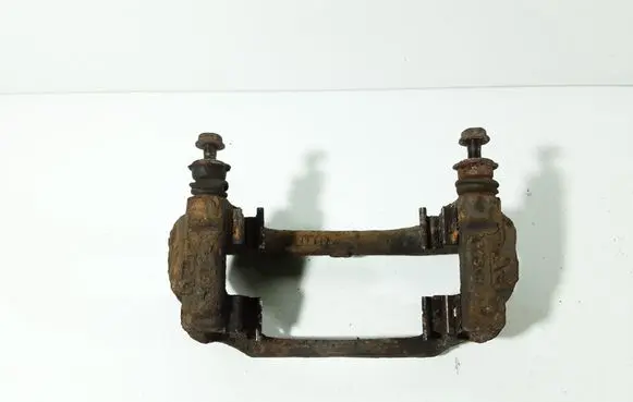 Toyota Auris 150 Front Brake Caliper Pad/Carrier 
