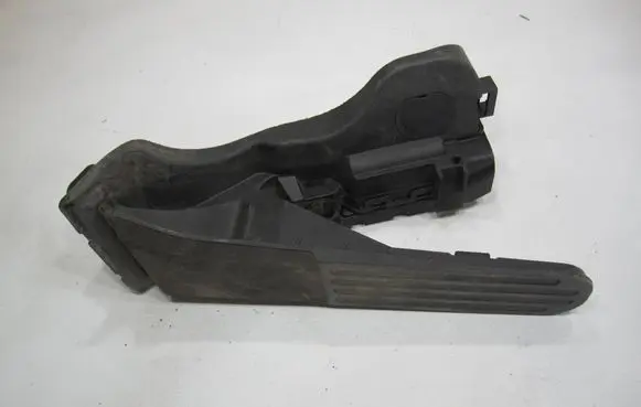 Volkswagen Golf VI Accelerator throttle pedal 1K1721503T 6PV00860050 L052409