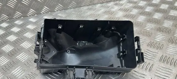 Audi A3 8Y Fuse box cover 5WA907361