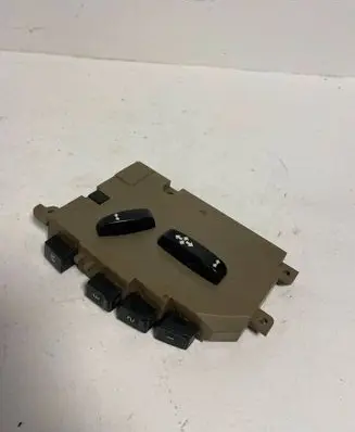 Volvo S80 Seat control switch 30782121 06W284