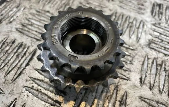 BMW X1 F48 F49 Timing chain sprocket 8518189