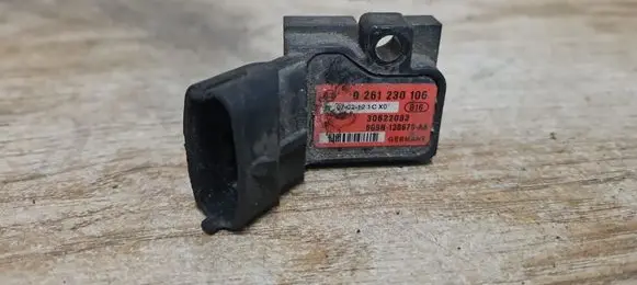 Volvo V70 Air pressure sensor 0261230106