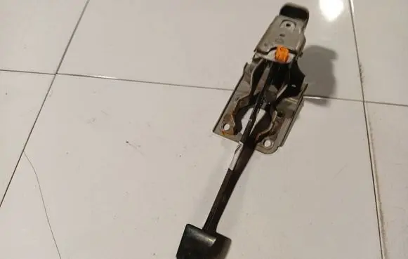 Mitsubishi ASX Brake pedal 