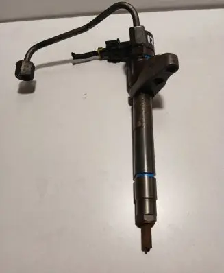 Hyundai ix35 Fuel injector 0445110374