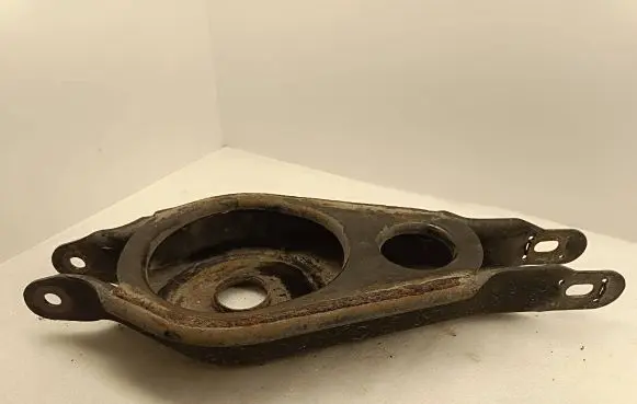 Chrysler Pacifica Rear upper control arm/wishbone 68218021AA