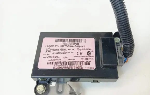 Honda CR-V Bluetooth control unit module 39770SAAG010M1 1833606 183360WJ30P