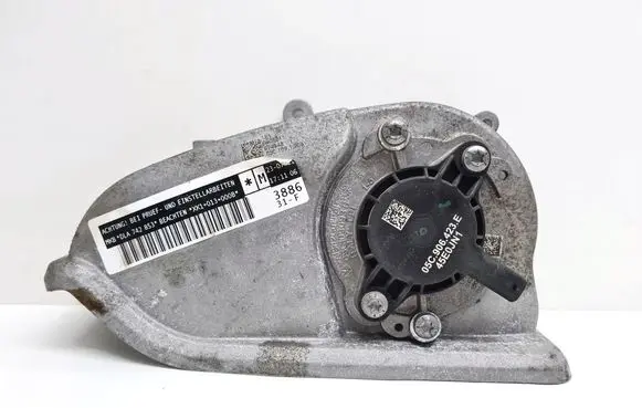 Volkswagen Golf VIII Timing belt guard (cover) 05C109093