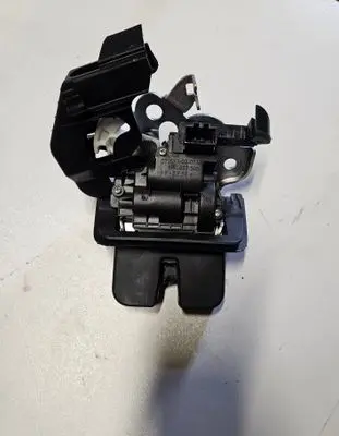 Audi A6 S6 C7 4G Tailgate/trunk/boot lock/catch/latch 8R0827505