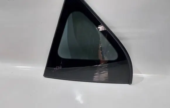 Toyota Verso Rear side window