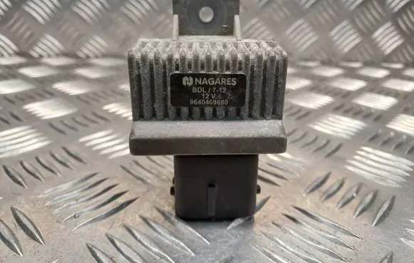 Peugeot 207 Glow plug pre-heat relay 9640469680